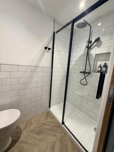 Kitchen extension build in Poole seamlessly connected to existing home